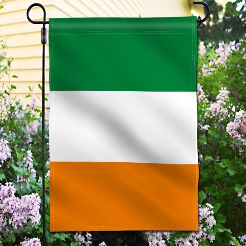 Ireland Garden Flag